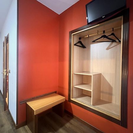 Loop Inn Hostel Сантьяго-де-Компостела Екстер'єр фото