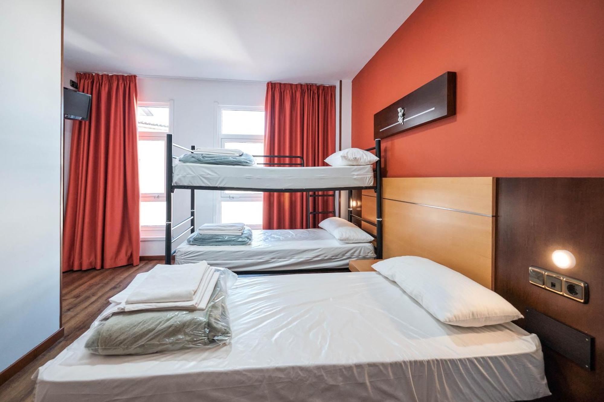 Loop Inn Hostel Сантьяго-де-Компостела Екстер'єр фото