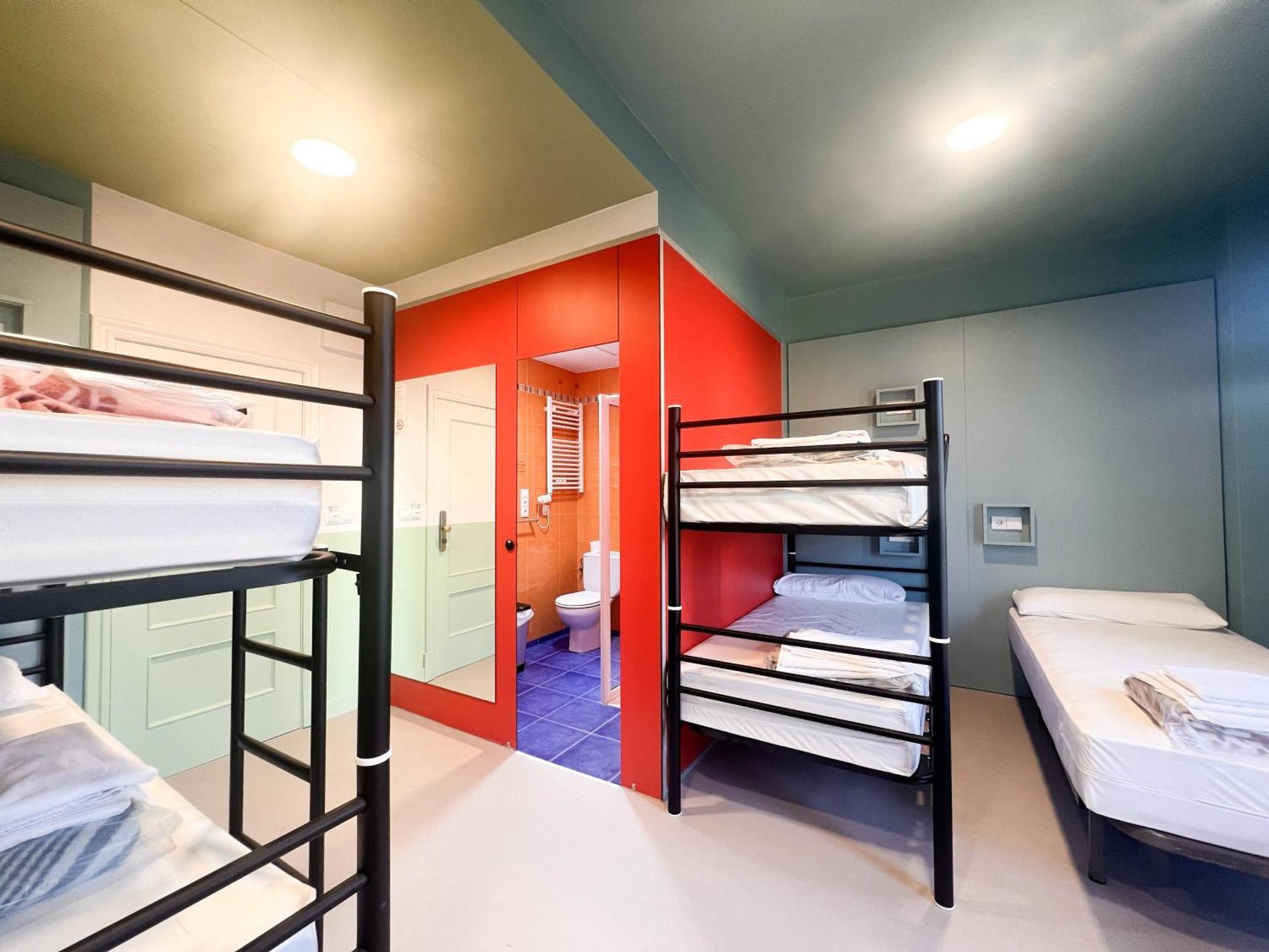 Loop Inn Hostel Сантьяго-де-Компостела Екстер'єр фото